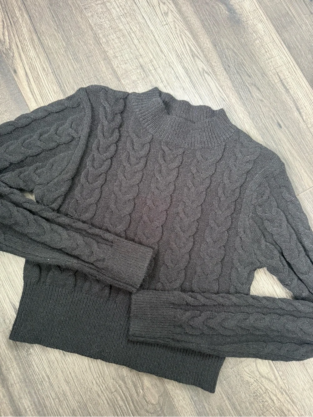 SHEIN | Sweater Bundle - Picture 4 of 11